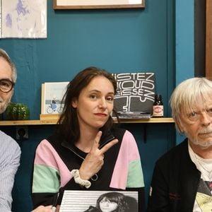 Exclusif - Le chanteur Renaud (Séchan) en dédicace à l'occasion de la sortie de "Renaud le livre" signé Erwan L'Eléouet et préfacé par sa fille Lolita Séchan, à la Libraire bordelaise Les 400 Coups de P.Poutou à Bordeaux, France, le 28 mars 2026. © Fabien Cottereau/Bestimage