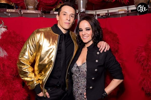Grégoire Lyonnet et sa femme Alizée dans les backstages de l'émission "Tous au Moulin Rouge pour le Sidaction" au Moulin Rouge à Paris le 20 mars 2017. 

© Cyril Moreau - Dominique Jacovides / Bestimage