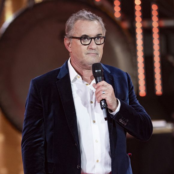 Exclusif - Christophe Dechavanne lors de l'enregistrement de la soirée "Les 30 ans du sidaction - la soirée événement" au Grand Rex à Paris diffusée le 23 mars 2024 sur France 2

© Cyril Moreau / Coadic Guirec / Bestimage