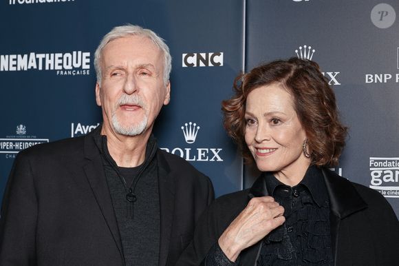 James Cameron, Sigourney Weaver assistent à l'exposition 'L'Art De James Cameron - The Art Of James Cameron' à La Cinémathèque le 03 avril 2024 à Paris, France. Photo par Nasser Berzane/ABACAPRESS.COM