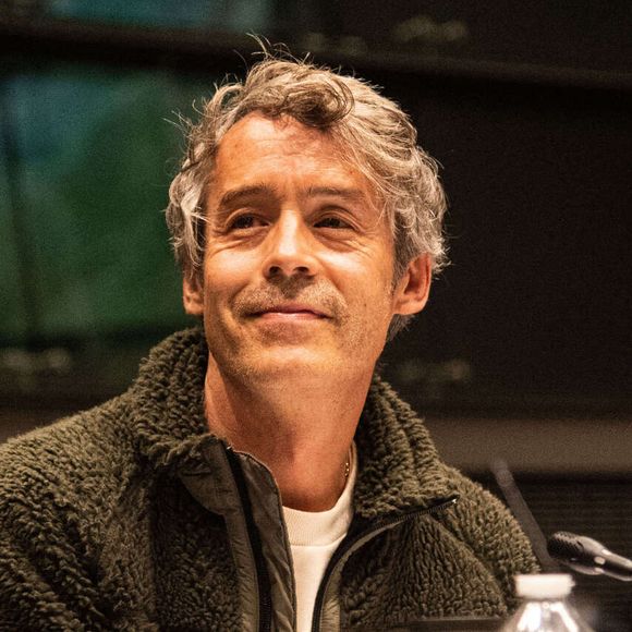 Pour la rentrée, Yann Barthès a été l'invité de Camille Combal sur NRJ.

Yann Barthès - Le présentateur de l'émission Quotidien, est auditionné par la commission d'enquête sur les fréquences TNT, à la demande du Rassemblement national à Paris