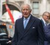 Charles III donne des nouvelles rassurantes 

e roi Charles III d'Angleterre, célèbre le deuxième anniversaire du Coronation Food Project chez "Fortnum & Mason" à Londres. Photo par Zuma Press/Bestimage