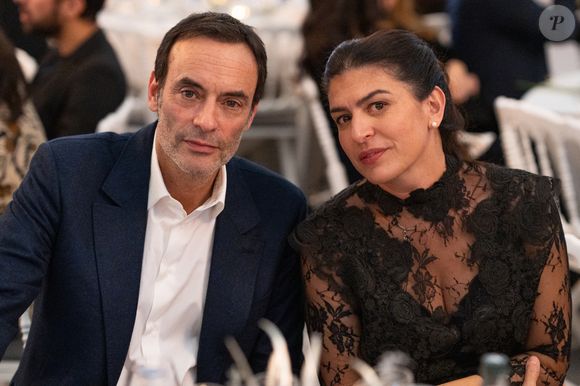 non loin d'Anthony Delon

Anthony Delon et Astrig Siranossian à la soirée de gala de l'association ElisaCare au restaurant Ledoyen à Paris le 10 décembre 2024.

© Anthony MKRTCHIAN