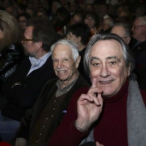 Exclusif - Gérard Davoust, Philippe Lavil - Michel Fugain et sa femme Sanda en concert à Bobino, Paris le 27 janvier 2025. 
Michel Fugain, icône de la chanson française, a célébré en 2024 ses 60 ans de carrière avec un nouvel album intitulé La Vie, l'Amour, etc....
Pour marquer cet événement, il a entamé une tournée exceptionnelle qui passera par plusieurs scènes parisiennes en 2025.
À Paris, il se produira à Bobino les lundis 13, 20 et 27 janvier, ainsi que le 3 février 2025, à 20h30. Ce spectacle, également nommé La Vie, l'Amour, etc..., propose un voyage musical à travers ses plus grands succès. Chaque chanson, portée par une interprétation pleine de générosité, promet de raviver des souvenirs et d’émouvoir le public. © Jack Tribeca / Bestimage