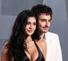 Kylie Jenner est désormais la compagne de Timothée Chalamet.

Kylie Jenner et Timothée Chalamet à la soirée des Oscars Vanity Fair au Musée d'art du comté de Los Angeles, Los Angeles, Californie. Backgrid USA / Bestimage