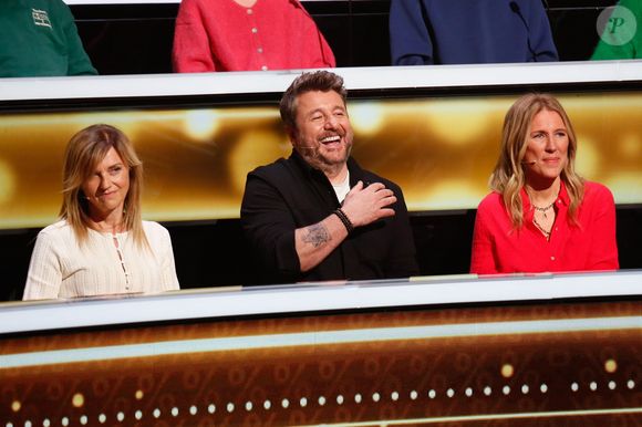 Exclusif - Valérie Maurice, Bruno Guillon, Agathe Lecaron lors de l'enregistrement de l'émission "100% logique" présentée par C. Feraud et qui sera diffusée le le 4 octobre 2025 sur France 2 au studio du Lendit à Saint-Denis, France, le 12 mars 2025. © Christophe Clovis/Bestimage