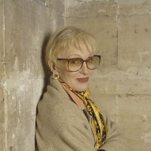 En France, Nicole Croisille posant © Bruno Schneider via Bestimage