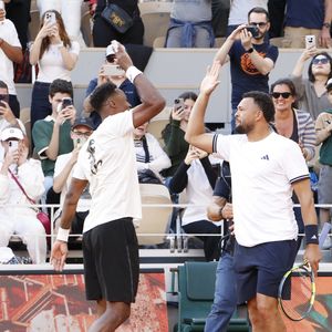 Gael Monfils, Jo-Wilfried Tsonga - Soirée "Gael & Friends" à Roland Garros sur le court Philippe Chatrierà Paris le 21 mai 2026. © Marc Ausset-Lacroix/Bestimage