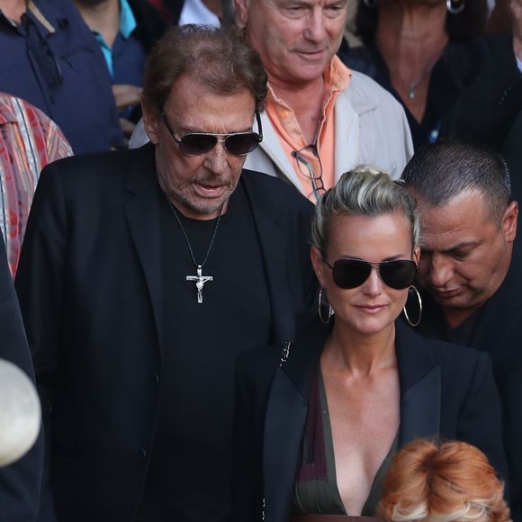 Johnny et Laeticia Hallyday - Sorties des obsèques de Mireille Darc en l'église Saint-Sulpice à Paris. Le 1er septembre 2017
©Agence / Bestimage