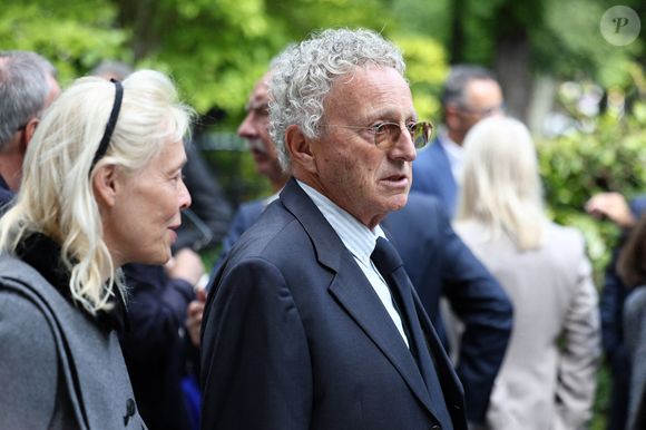 Nelson Monfort lors de la cérémonie d'enterrement de Daniel Bilalian à l'église Saint-Pierre de Neuilly-sur-Seine, près de Paris, France, le 22 mai 2025. Photo par Raphael Lafargue/ABACAPRESS.COM