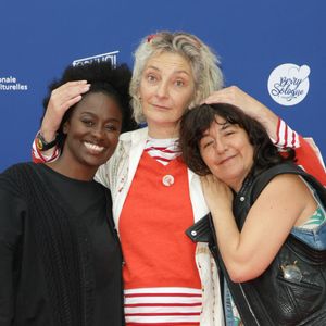 Dans la sphère privée, Corinne Masiero et Nicolas Grard ont toujours cultivé une grande liberté.

Aïssa Maïga, Corinne Masiero et Romane Bohringer - 4ème édition du festival du film de Demain à Vierzon © Coadic Guirec/Bestimage