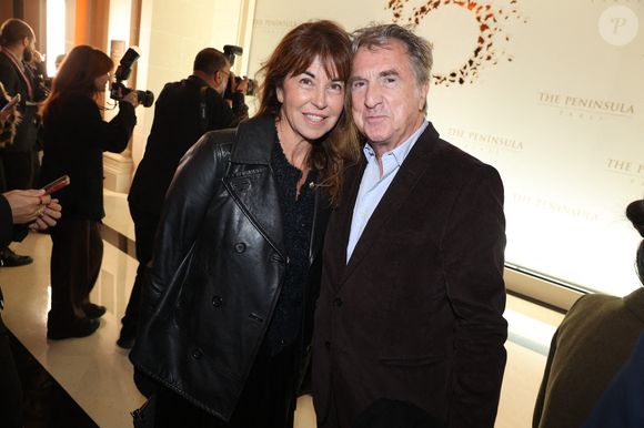 Narjiss Slaoui-Falcoz et Francois Cluzet assistent au " Gala d'hiver " du Peninsula à Paris, le 28 novembre 2024 à Paris, France. Photo par Jerome Dominé/ABACAPRESS.COM