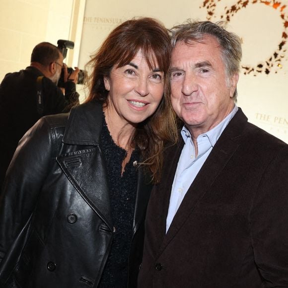 Narjiss Slaoui-Falcoz et Francois Cluzet assistent au " Gala d'hiver " du Peninsula à Paris, le 28 novembre 2024 à Paris, France. Photo par Jerome Dominé/ABACAPRESS.COM