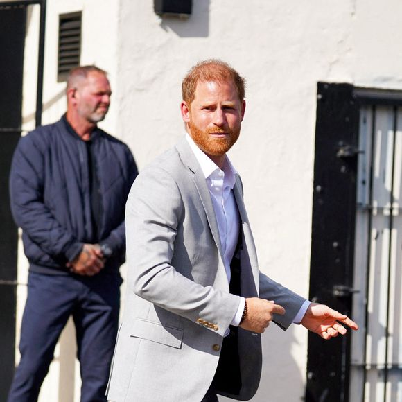Le prince Harry quitte le Community Recording Studio (CRS) à St Ann's, Nottingham le 9 septembre 2025. © SWNS/ABACA