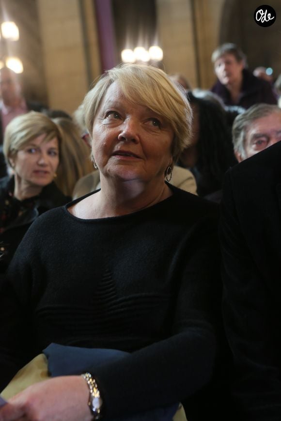 Isabelle Forêt, la mère de Claude François Junior (Jr) lors de la messe hommage à Claude François en l'église Notre-Dame d'Auteuil à Paris le 10 mars 2018. © CVS / Bestimage