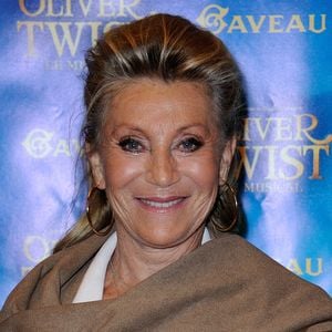 "Les gens sont gentils avec moi mais je ne vais pas dans les grands magasins à cause de ça" a avoué Sheila, qui est donc encore fortement marquée par ce qu’elle a traversé durant ses plus folles années.

Sheila assiste à la Soirée de Gala et Premiere de la Comedie Musicale Oliver Twist a la Salle Gaveau a Paris, France le 26 Septembre 2016. Photo by Aurore Marechal/ABACAPRESS.COM