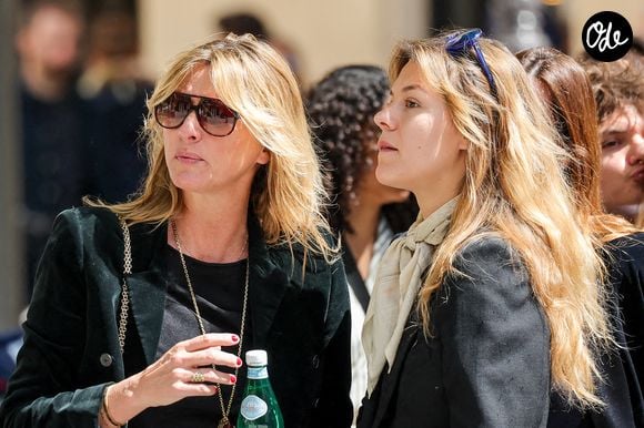 Le Festival Objectif Femmes est en fait le premier festival photo français, qui met en avant depuis 11 ans le travail des femmes photographes

Sarah Poniatowski (Lavoine) et sa fille Yasmine - Arrivées aux obsèques du prince Jean-Stanislas Poniatowski en l'Eglise polonaise à Paris, France, le 29 avril 2024. © Jacovides-Moreau/Bestimage
