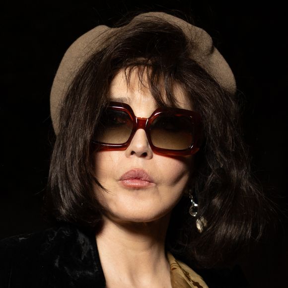 L’ensemble reflète une atmosphère raffinée, où les influences se croisent avec harmonie. 

Exclusif - Isabelle Adjani - Les célébrités arrivent au dîner du Cinéma du Madame Figaro au restaurant "Gigi" à Paris le 31 mars 2026. © Julien Sarkissian/Bestimage