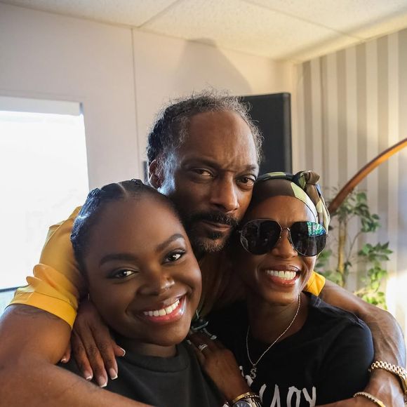 Le bébé était né grand prématuré, à seulement 25 semaine de grossesse

Snoop Dog, sa fille et sa femme. Instagram