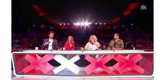 Eric Antoine, Marianne James, Hélène Ségara et Sugar Sammy sont les membres du jury de l'émission "La France a un incroyable talent". © Capture d'écran M6
