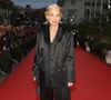 Connue pour ses rôles au cinéma, Kristin Scott Thomas se dévoile cette fois derrière la caméra, marquant un tournant dans sa carrière d'artiste.

Kristin Scott Thomas pose sur le tapis rouge lors de la cérémonie d'ouverture du 36e Festival du Film Britannique et Irlandais de Dinard à Dinard, jeudi 2 octobre 2025 
© Mickael Chavet/ZUMA Press Wire