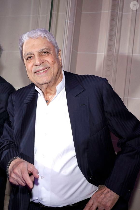 Exclusif - Portrait de Enrico Macias à Paris, le 19 mars 2024. © Cédric Perrin/Bestimage