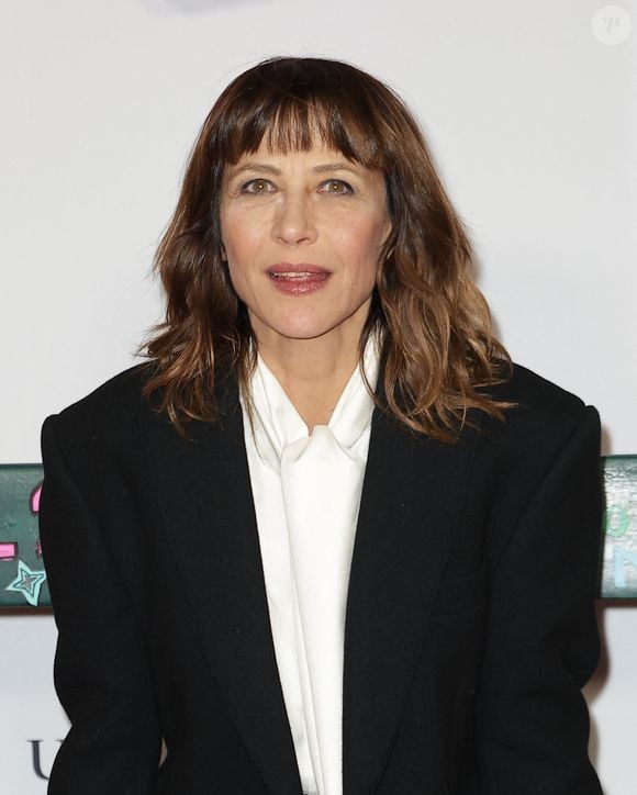 Exclusif - Sophie Marceau lors de la première du film "LOL 2.0" au Kinépolis à Lomme, le 4 février 2026.

Photo : Coadic Guirec/ Bestimage