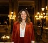 Dans une vidéo, la chanteuse, installée avec sa guitare, a expliqué : “Mes parents se sont séparés et des années plus tard, j’en ai fait une chanson”.

Vanille Clerc au concert de Sofiane Pamart à l'Opéra Garnier à Paris, France, le 18 janvier 2026. © Jeremy Melloul / Bestimage