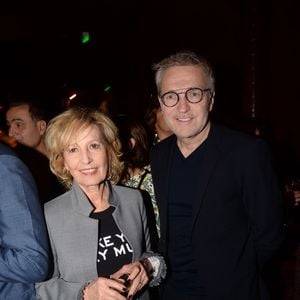 Celle avec la productrice Catherine Barma

Exclusif - Catherine Barma et Laurent Ruquier (parrain) - Prix littéraire Grands Destins du Parisien Week-End au Buddha Bar à Paris, France, le 17 octobre 2018. Un événement organisé Five Eyes production. © Rachid Bellak/Bestimage