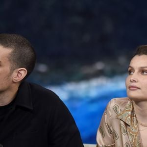 90-60-88, pour une taille de 1m70, mais surtout un naturel déconcertant et un sourire unique.


Louis Garrel et sa femme Laetitia Casta - Emission "Che Tempo Che Fa" à Milan en Italie le 7 avril 2019.