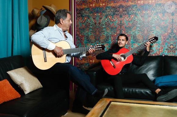 Exclusif - Rendez-vous avec Chico et son fils Mario au Palais des Congrès à Paris le 11 mai 2025. © Christophe Clovis / Bestimage