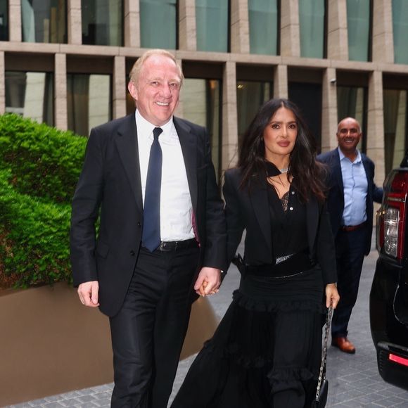 New York, NY - EXCLUSIF - Salma Hayek et son mari François-Henri Pinault profitent d'un dîner d'anniversaire intime à New York City après leur passage à Cannes. Backgrid USA / Bestimage