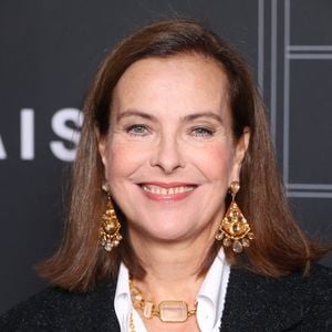 Carole Bouquet assiste à la première parisienne de la série dramatique de mode Apple TV+ "La Maison" à Elysees Biarritz à Paris, France, le 12 septembre 2024. Photo par Jerome Dominé/ABACAPRESSCOM