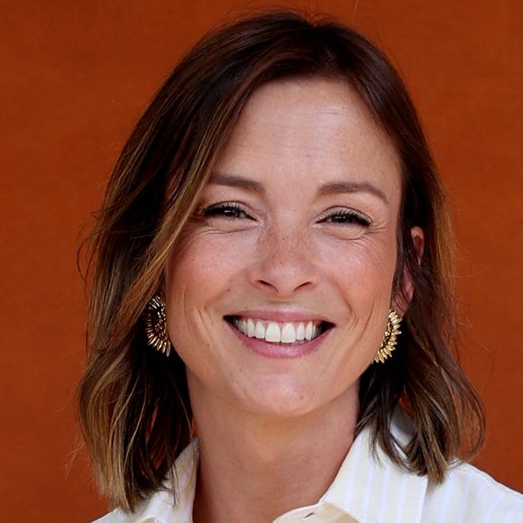 Les vacances auront été de courte durée pour Isabelle Ithurburu

Isabelle Ithurburu - Les célébrités au village lors des Internationaux de France de Tennis de Roland Garros. © Dominique Jacovides / Bestimage