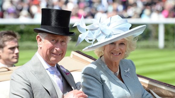 EXCLU "Camilla n'était pas assez belle..." : Avant Diana, pourquoi la première histoire d'amour entre la reine et Charles III n'a pas marché