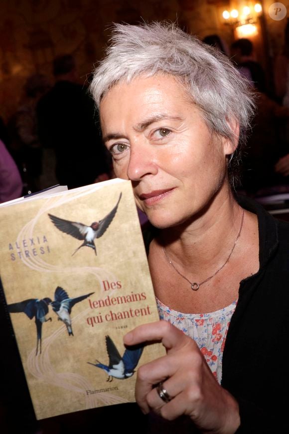 Alexia Stresi - Salon des Femmes de Lettres et remise du Prix Simone Veil 2023 au Cercle National des Armées à Paris le 25 mai 2023. © Cédric Perrin/Bestimage