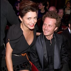 Nina est la fille de Sinclair et Emma De Caunes. 

Emma De Caunes et Sinclair à Paris en 2009. © Guillaume Gaffiot/Bestimage