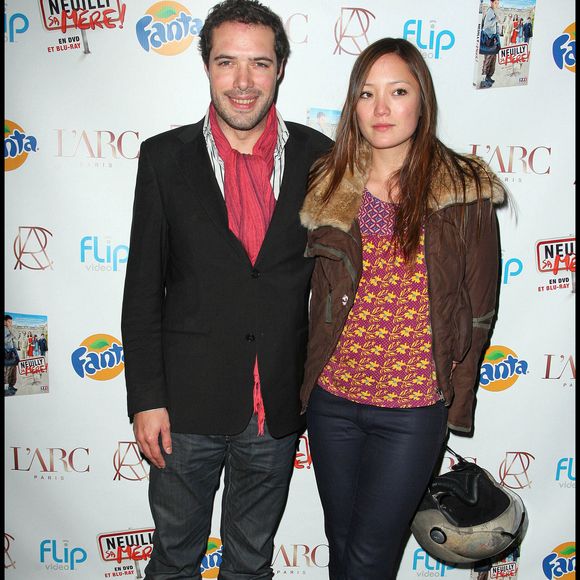 Nicolas Bedos et sa compagne à Paris en 2009.
