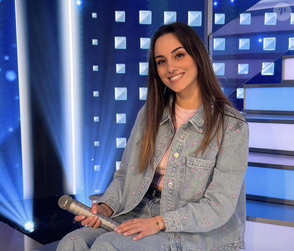 Pour gérer la pression, elle s’appuie sur des rituels personnels comme des fleurs de Bach et des chaussettes porte-bonheur. 

Sandy, l'actuelle maestro de N'oubliez pas les paroles sur France 2, s'apprête à franchir les 300 000 euros de gains