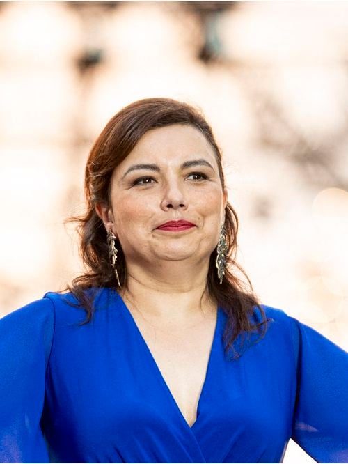"Je n'en peux plus" : Après la perte de ses parents, Anaïs Baydemir s'avoue dépassée par les événements