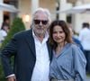 Il apprécie particulièrement le calme, les paysages, le bocage et les bâtiments traditionnels de la région.

Pierre Arditi et sa femme Evelyne Bouix. - Festival International du Film de Pauillac à La Maison d'Estournel à Saint-Estèph le 11 juillet 2025. © Jean-Marc Lhomer/Bestimage