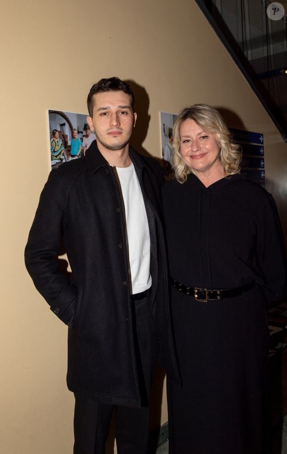 Exclusif - Luana Belmondo et son fils et Giacomo - Avant-première du documentaire "Belmondo, l'Italie en héritage" à la Maison de l'Italie à Paris. Le 18 mars 2024
© Sam Delpech / Bestimage