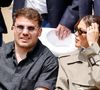 En effet, le capitaine de l'équipe de France de rugby et l'ancienne reine de beauté ont une nouvelle fois accepté de se montrer ensemble.
Antoine Dupont et sa compagne Iris Mittenaere en tribunes lors de la finale messieurs des Internationaux de France de Tennis de Roland Garros à Paris, France. © Cyril Moreau/Bestimage