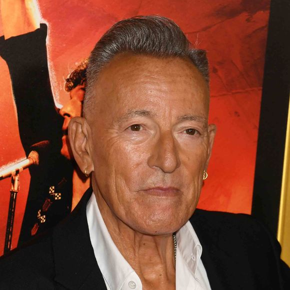 ou encore sa photo dédicacée de Bruce Springsteen. 

Bruce Springsteen à la soirée d'ouverture du AFI Fest 2025 pour la première de "Springsteen : Deliver Me From Nowhere" au TCL Chinese Theatre le 22 octobre 2025 à Hollywood, Californie 

Photo : Photo Press Service / BESTIMAGE