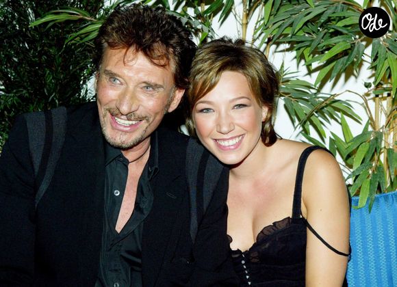 L’actrice voit une coïncidence symbolique entre ce tournage et l’éclipse solaire du 12 août.

Johnny Hallyday et sa fille Laura Smet.
© AGENCE / BESTIMAGE
