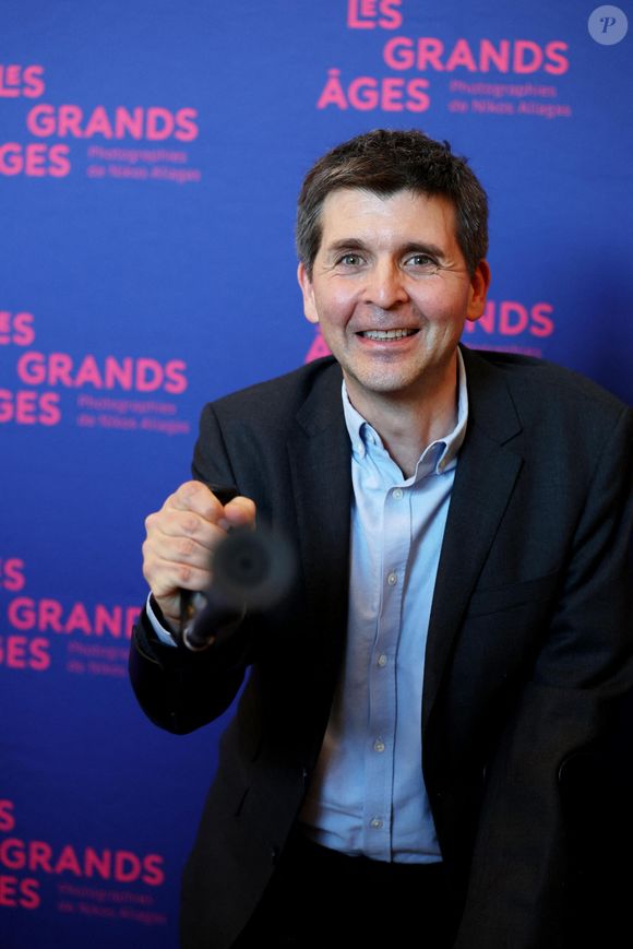 Thomas Sotto - Vernissage de l'exposition "Les grands âges", photographies de Nikos Aliagas au musée de l'Homme à Paris le 7 avril 2026. © Dominique Jacovides/Bestimage
