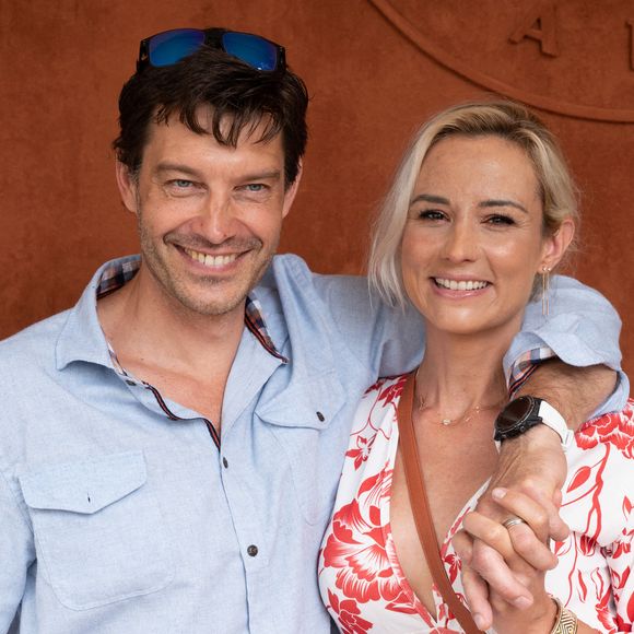 Mère de quatre enfants, fruits de ses amours avec son mari Bertrand Lacherie, Elodie Gossuin est particulièrement touchée par les combats de l'UNICEF.

Elodie Gossuin et son mari Bertrand Lacherie assistent aux Internationaux de France 2021 à Roland Garros le 12 juin 2021 à Paris, France. Photo by Laurent Zabulon/ABACAPRESS.COM