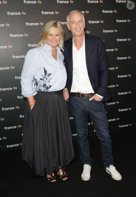 Flavie Flament et Julien Arnaud au photocall de la conférence de presse de rentrée de France Télévisions à Paris, France, le 4 septembre 2024. © Coadic Guirec/Bestimage