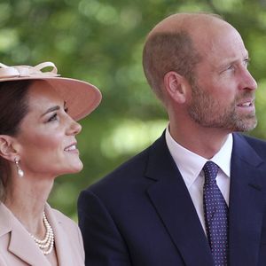 Le roi Charles III d'Angleterre et la reine consort Camilla accueillent le président Emmanuel Macron et sa femme Brigitte Macron au château de Windsor le 8 juillet 2025.

© Alberto Pezzali / Pool / Julien Burton via Bestimage