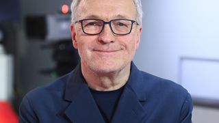 Qui va remplacer Laurent Ruquier sur T18 ? On a enfin la réponse, son successeur accepte le challenge "avec joie" !